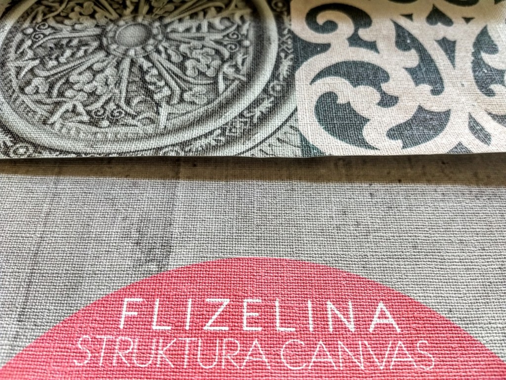 FOTOTAPETA NA FLIZELINIE